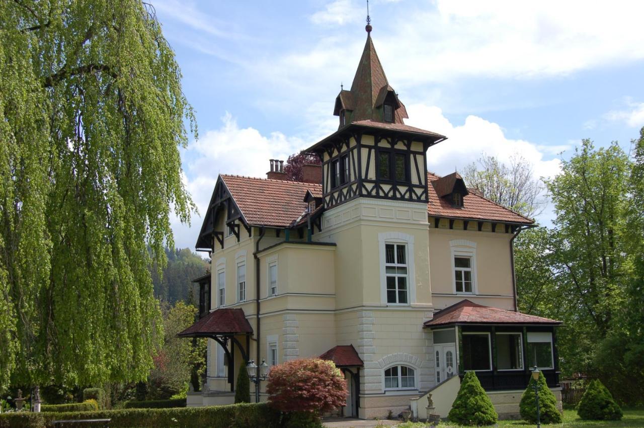 Gloegglhof Bed & Breakfast Trofaiach Dış mekan fotoğraf