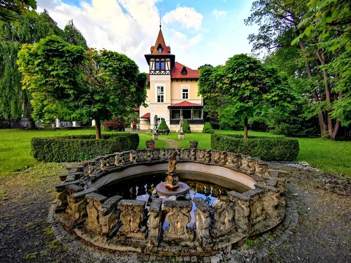 Gloegglhof Bed & Breakfast Trofaiach Dış mekan fotoğraf