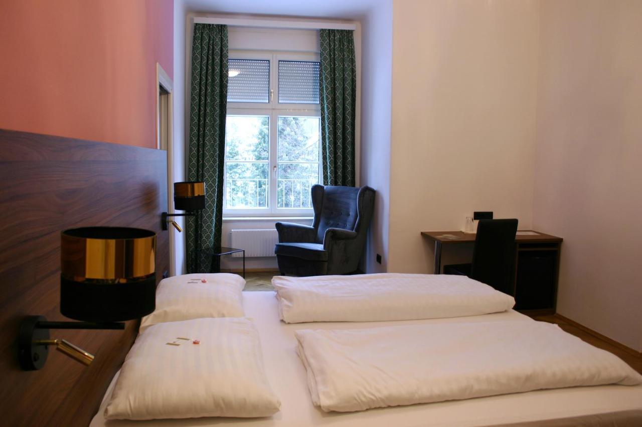 Gloegglhof Bed & Breakfast Trofaiach Dış mekan fotoğraf